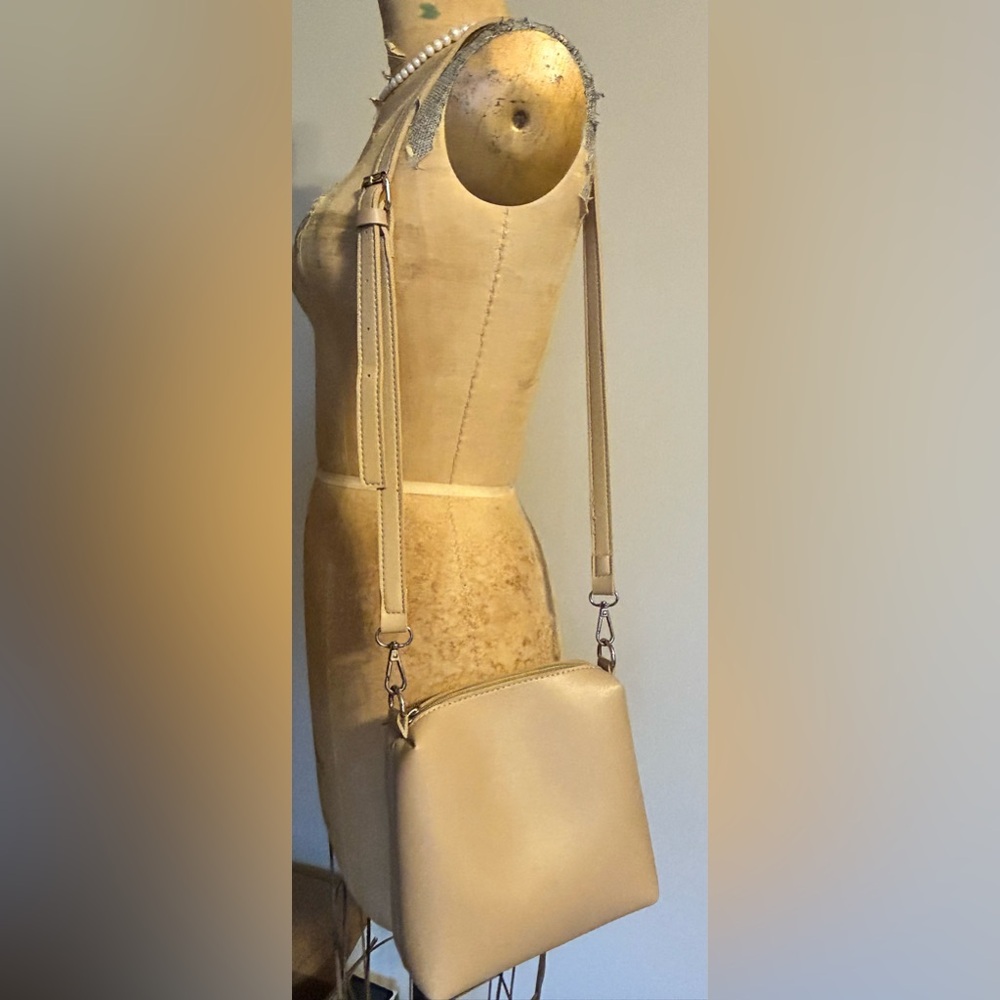 Minimalist Neutral Purse
